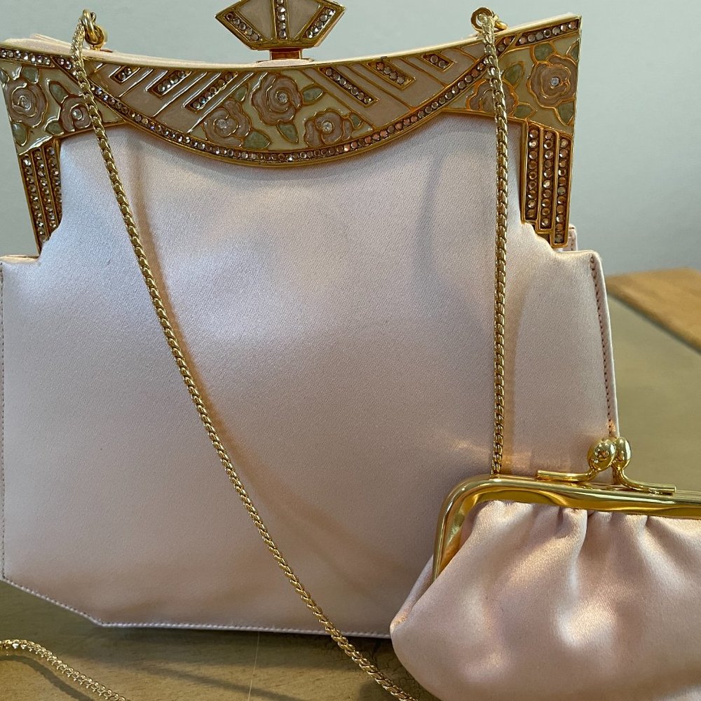 JUDITH LEIBER EVENING BAG PINK SATIN